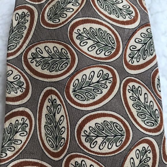 Vintage GUCCI Tie - Picture 2 of 4